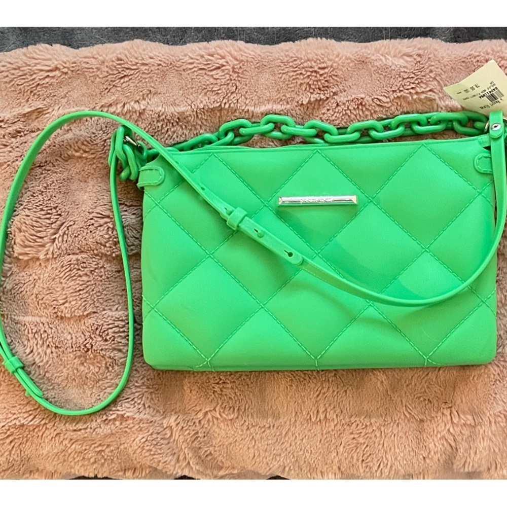 💚 PETITE JOLIE💚 Green Quilted Shoulder BAC - Picture 4 of 10